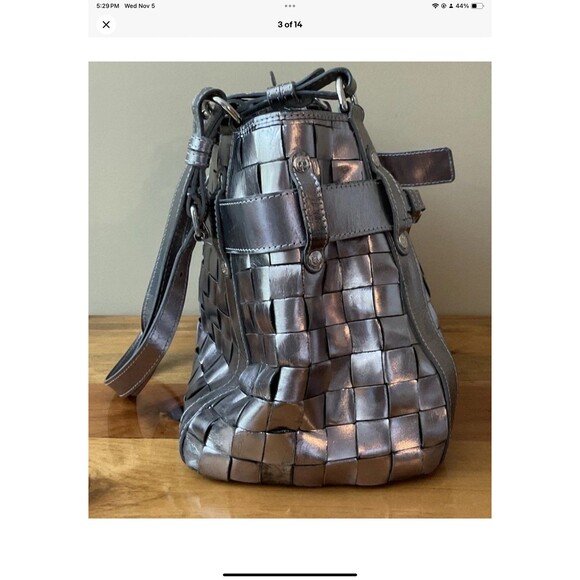 Calonge Woven Silver Metallic Leather Shoulder Bag with Dust Bag - Picture 2 of 12